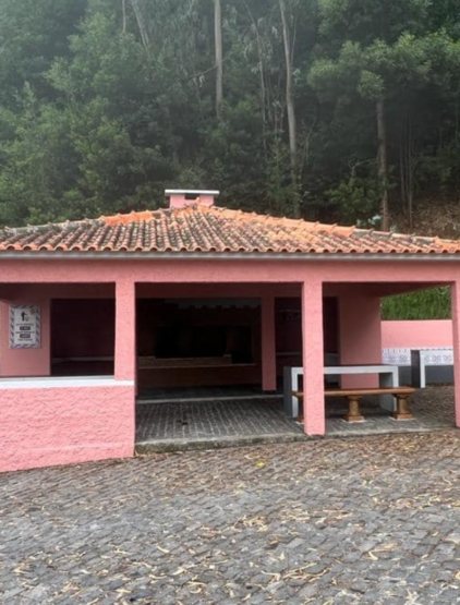 Zona de Lazer “O Churrasco da Garagem” – Caminho do Salão